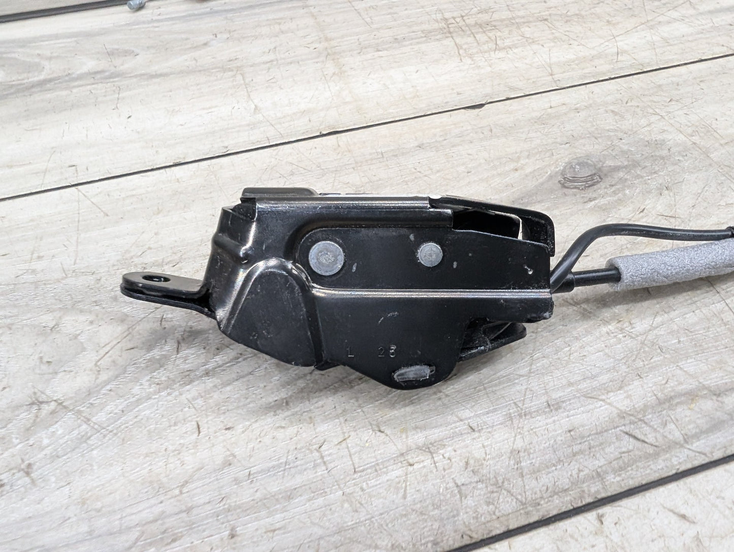 2014-2018 BMW X5 F15 Lower Liftgate Tailgate Lock Latch Actuator SET 7351058