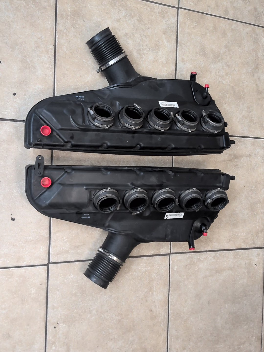 2004-2010 BMW E64 M6 S85B50A Engine Air Filter Box Assembly 7834458