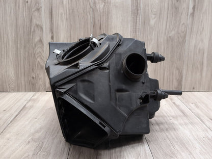 2008 - 2017 Audi S5 8T Engine Air Filter Box Assembly 8K0133837Q
