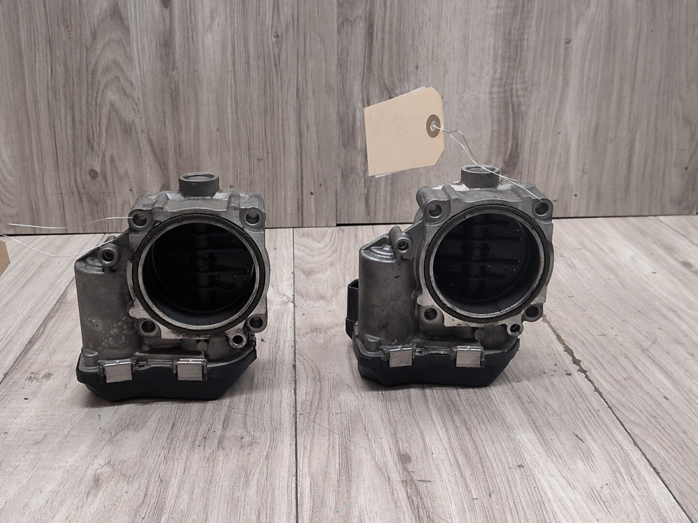 10-19 BMW F10 F12 F13 F01 F02 F15 S63 Intake Manifold Throttle Housing Assembly
