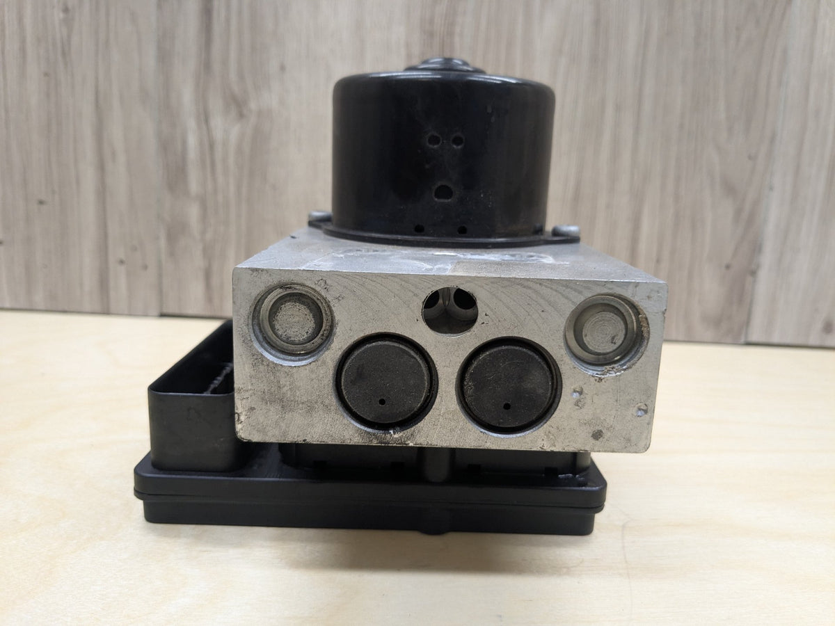 2009-2011 Mercedes-Benz SLK-Class R171 ABS Pump Module A0064315112 OEM