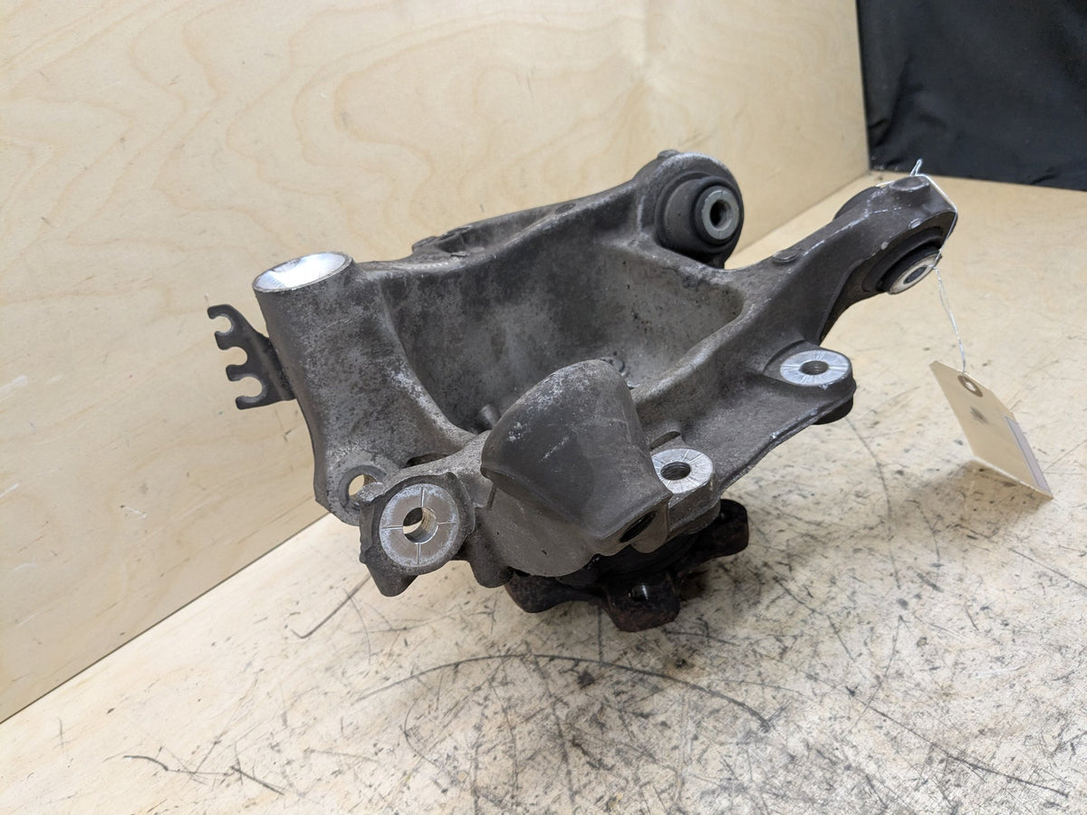 2018-2023 BMW M550i G30 Rear Left Driver Spindle Knuckle w/ Bearing 6865338 OEM