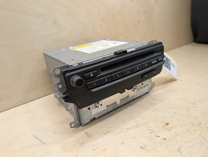 09-13 OEM BMW E90 E92 E93 135 328 335 CIC Navigation Headunit CD FM Radio Tuner