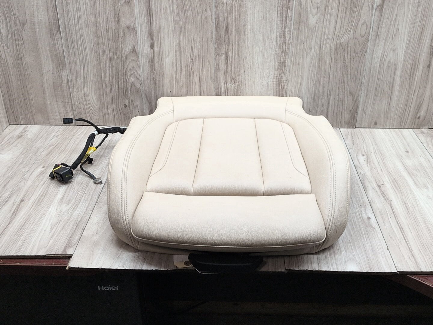 19-21 OEM BMW G20 Front Left or Right Side Seat Lower Cushion Beige