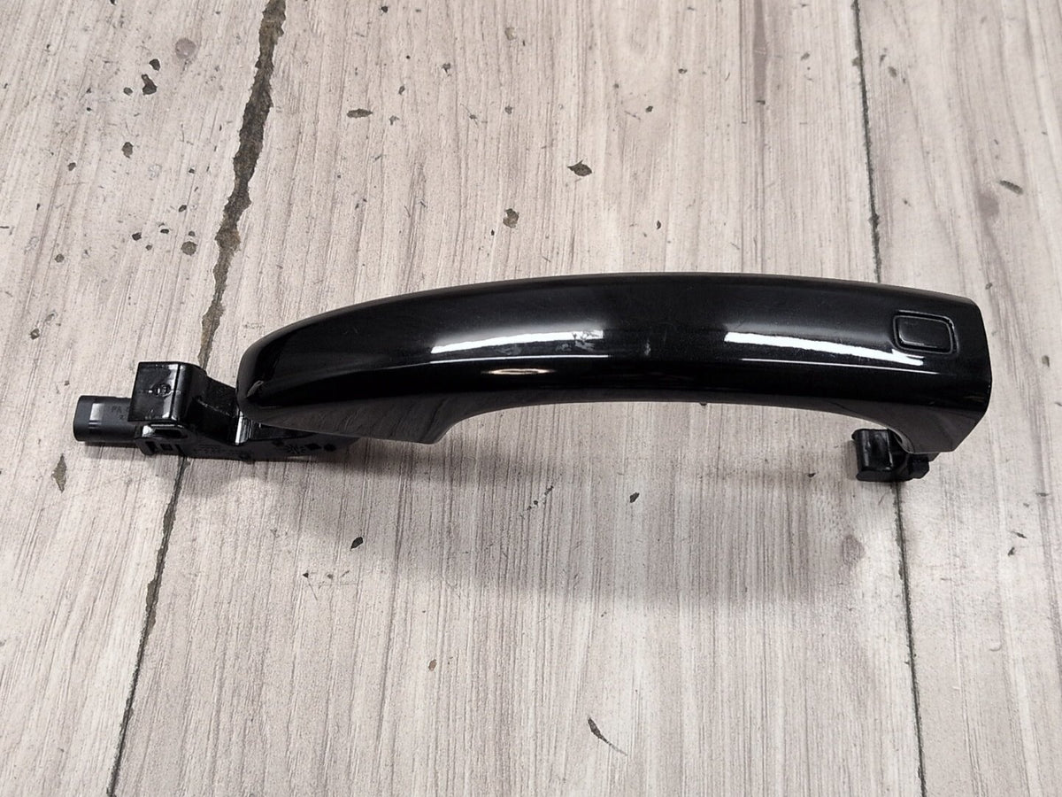 2015-2018 Audi Q3 8U Front or Rear Right Passenger Exterior Door Handle 8T0837205A OEM