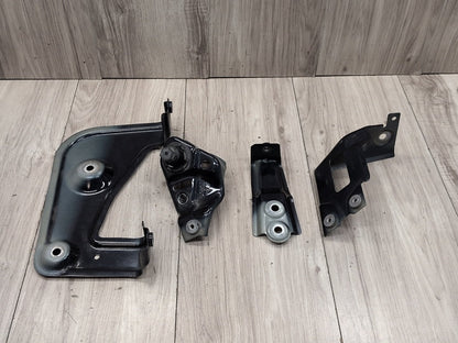 2019 - 2026 BMW X5 G05 Front Left Driver Fender Brackets SET 7418279 N63B44M3