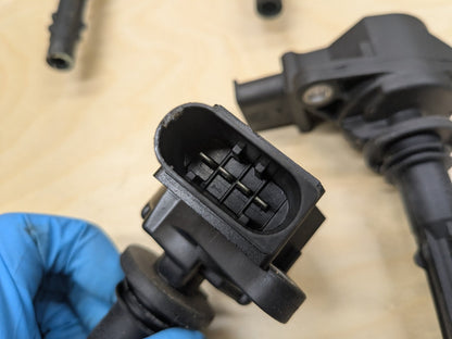 2009-2011 Mercedes-Benz R171 SLK-Class M272 Engine Ignition Coil A0001502780