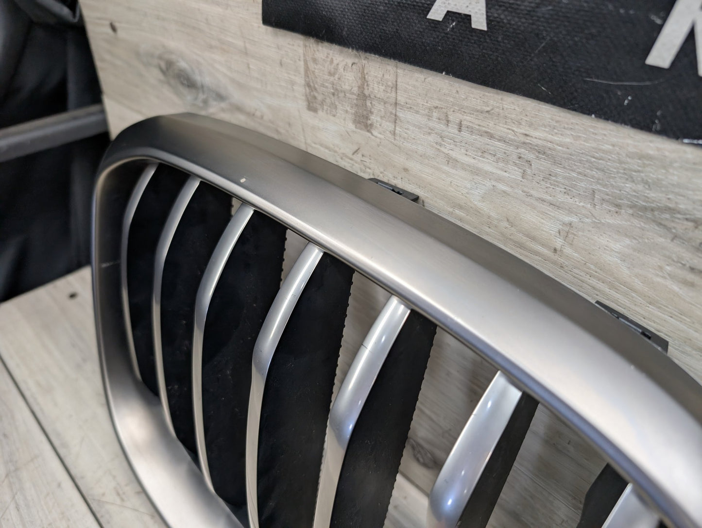 2018 - 2024 BMW X3 G01 Front Left Right Upper Bumper Cover Kidney Grilles SET 7464921 B58B30O1