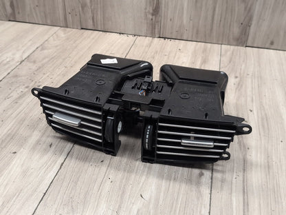 2009-2012 Mercedes-Benz E550 W212 Dashboard Dash Board Middle Center Air Vent A2128302554 OEM