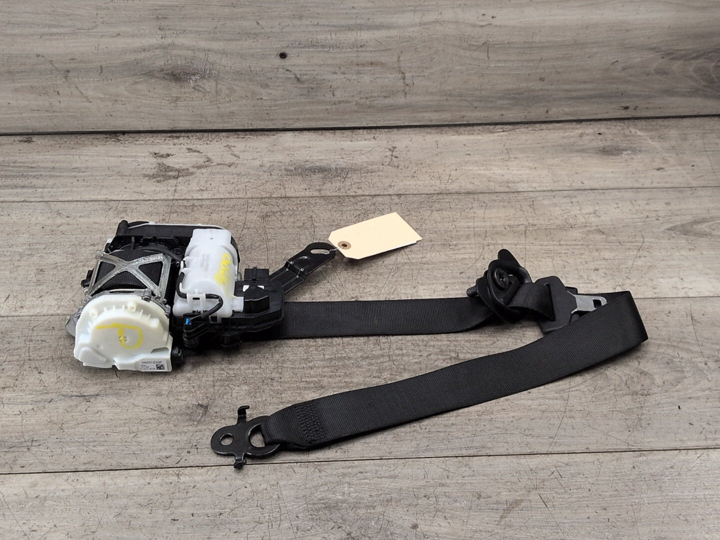 OEM BMW G11 G12 740 750 M760 Front Right Passenger Seat Belt Retractor Black