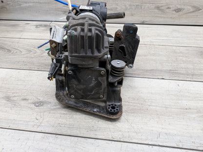 16-22 OEM BMW G11 G12 740 750 M760 Air Suspension Compressor Pump Module Motor