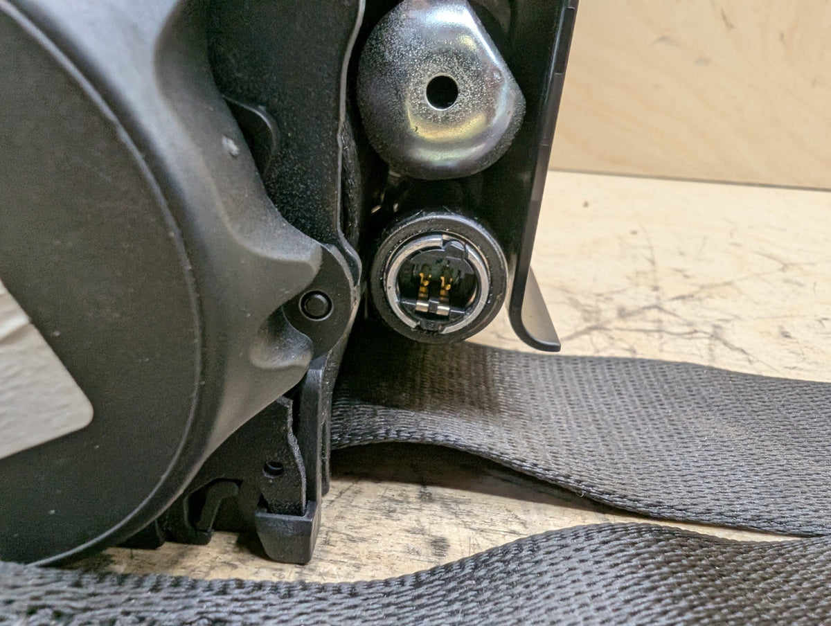 16-22 OEM BMW G11 G12 740 750 M760 B7 Rear Left Right Seat Belt Retractor Black