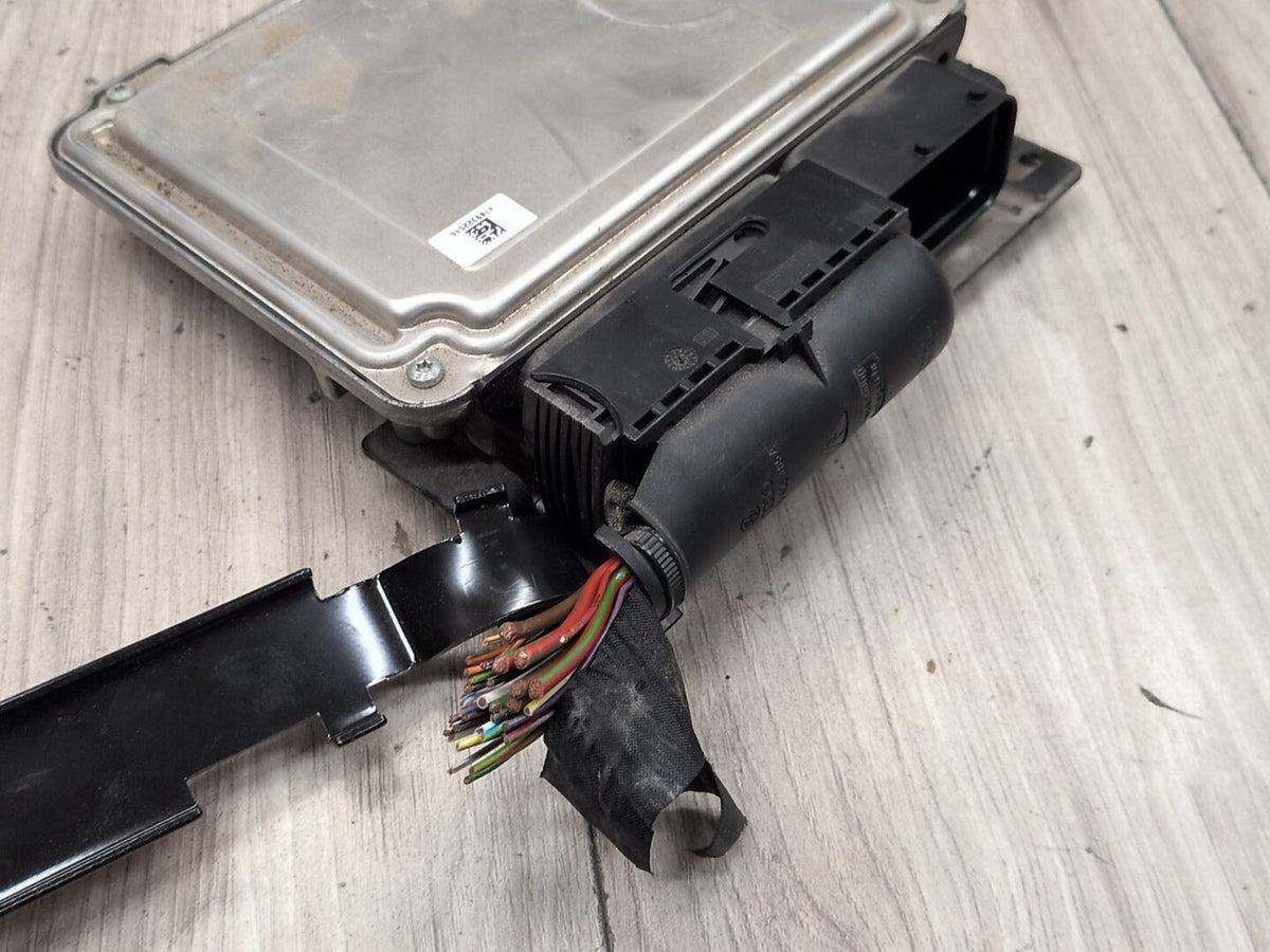 2015-2018 Audi 8U Q3 CCTA Engine Motor ECU DME Computer Module 8U0907115J