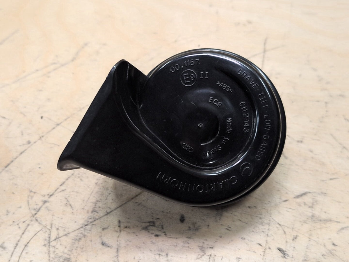 2019-2026 BMW X5 G05 Alarm Horns SET 7442770 OEM