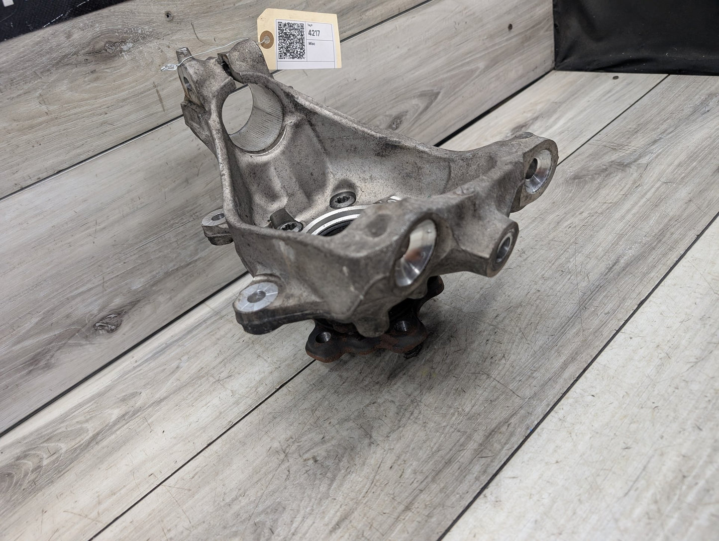 OEM BMW G20 G22 G23 330 M340 FRONT Left Driver Hub Spindle Knuckle Bearing AWD