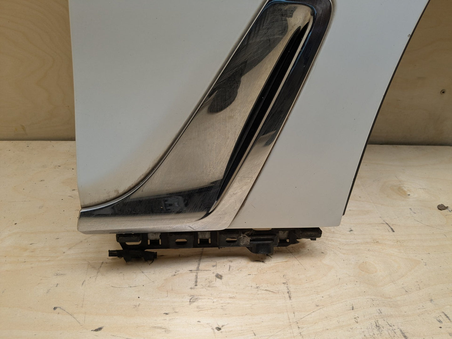 16-19 OEM BMW G11 G12 740 750 M760 Right Passenger Aluminum Fender Panel