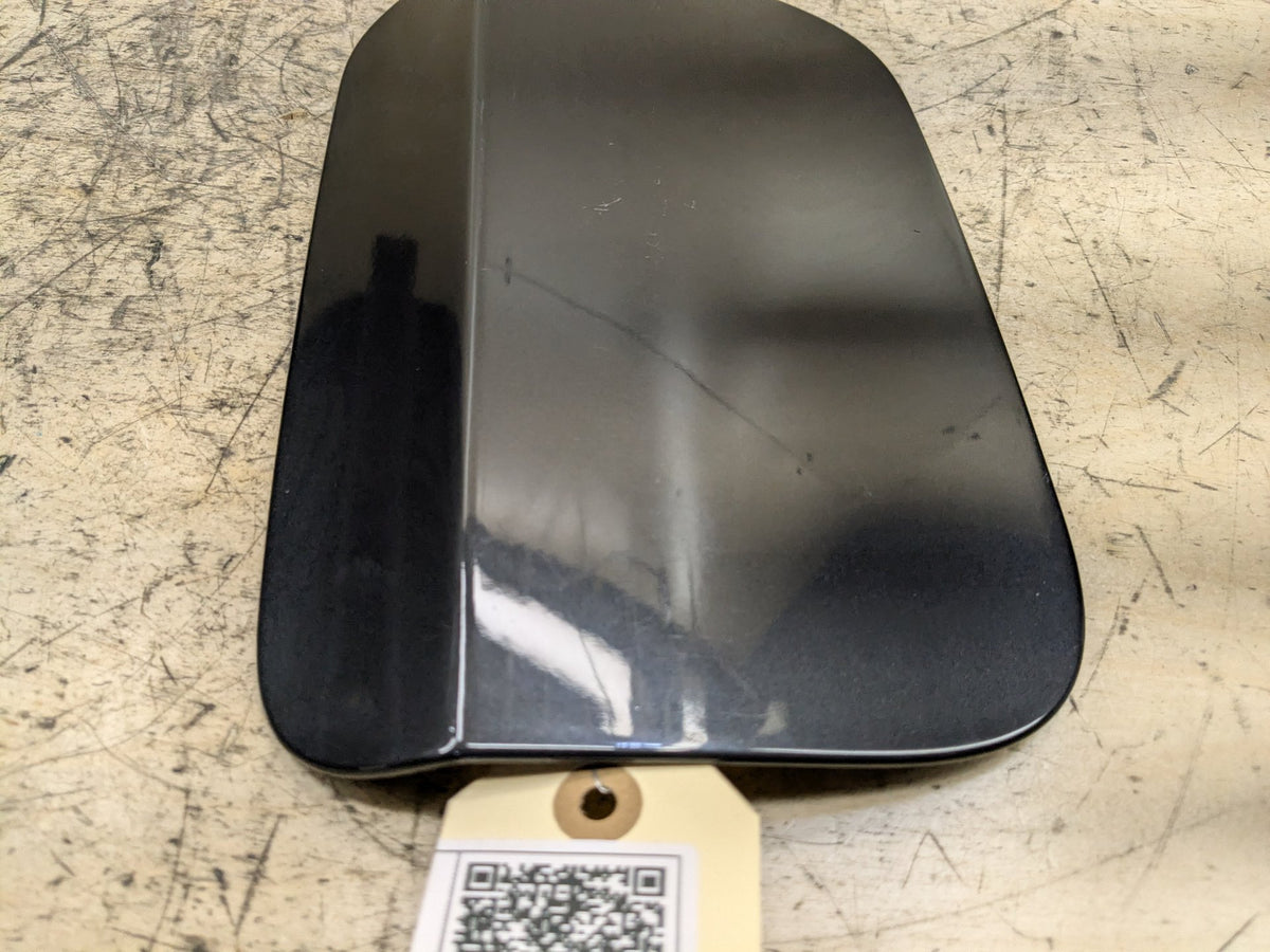 17-23 OEM BMW F90 G30 530 540 M550 M5 Fuel Gas Tank Flap Lid Cover