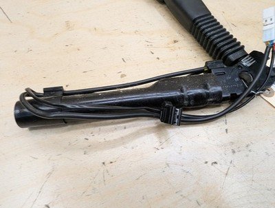 OEM BMW F30 F32 F36 F80 F82 F87 M3 Front Left Driver Seat Belt Buckle Tensioner
