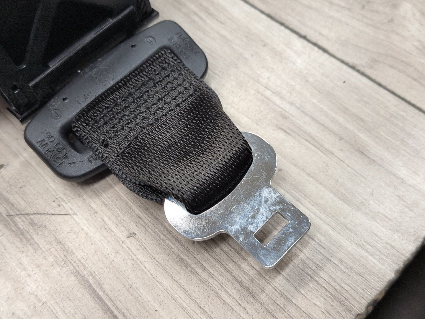 OEM BMW F90 M5 G30 530 540 Rear Center Middle Upper Seatbelt Seat Belt Retractor