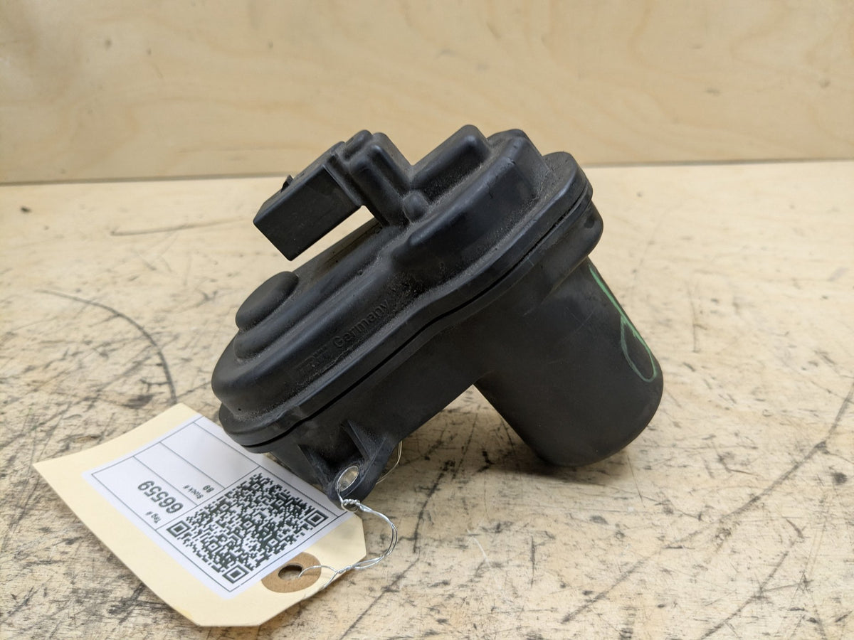 OEM BMW F90 G07 G12 G30 G80 G82 G83 M3 M4 M8 Rear Parking Brake Actuator Motor