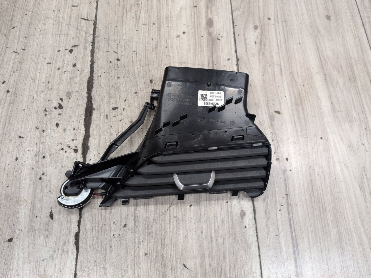 16-19 OEM BMW G12 740 750 Dash Dashboard Right Passenger Side Air Vent