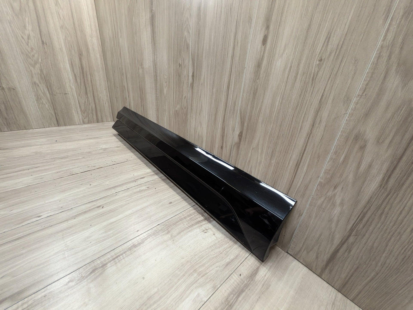 15-18 OEM Audi Q3 8U- Right Passenger Side Skirt Rocker Panel PN: 8U0853960D