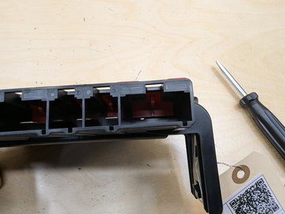 OEM BMW E82 E88 E90 E92 Battery Power Junction Distribution Fuse Box Voltage