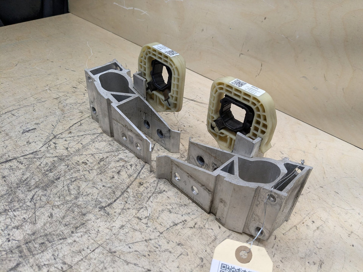 2018-2022 BMW 330i G20 Radiator Lower Mounting Brackets SET 7422234 OEM
