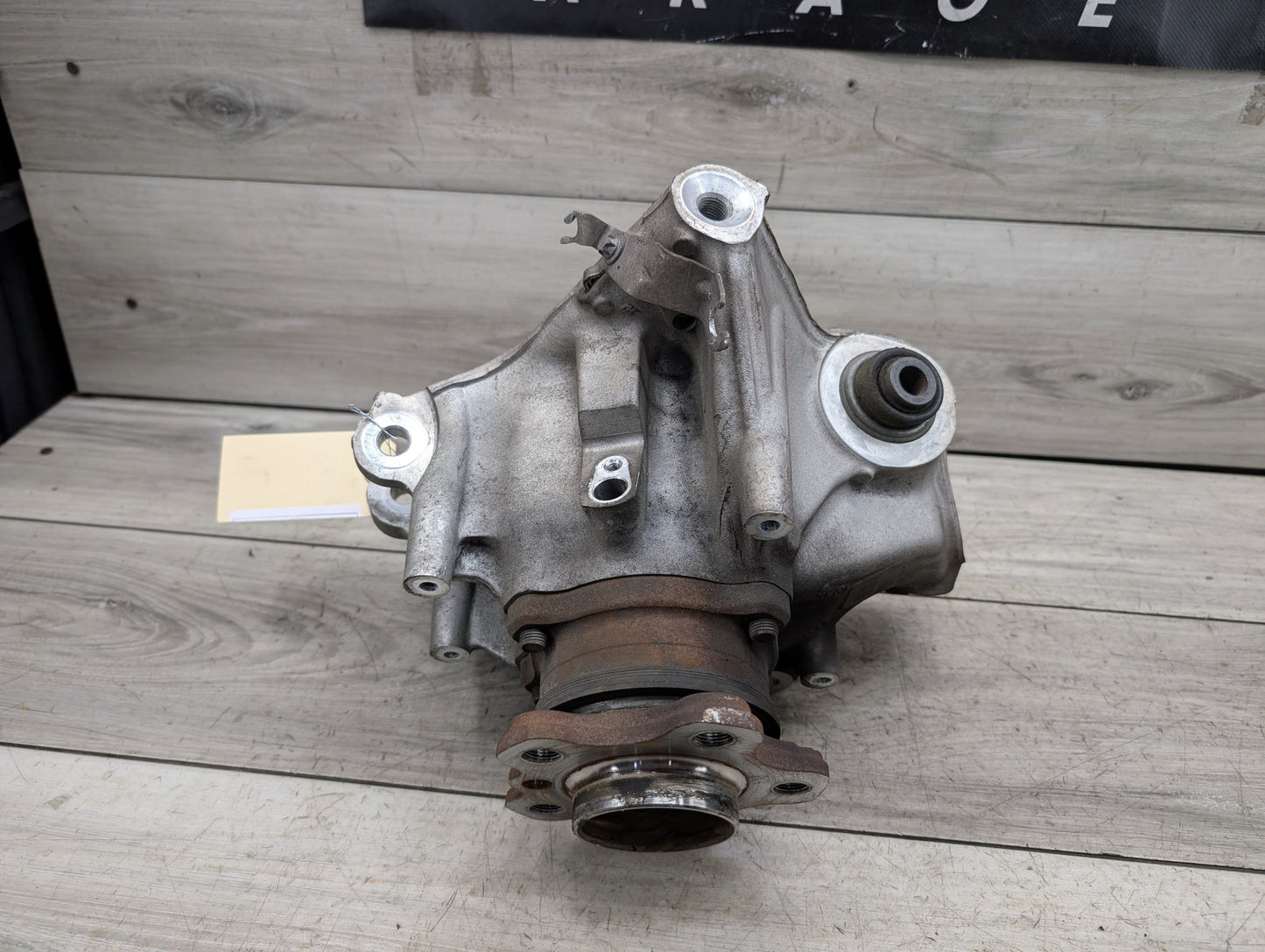 OEM BMW G05 G06 G07 X5 X6 X7 Rear Left Driver Side Hub Spindle Knuckle Bearing