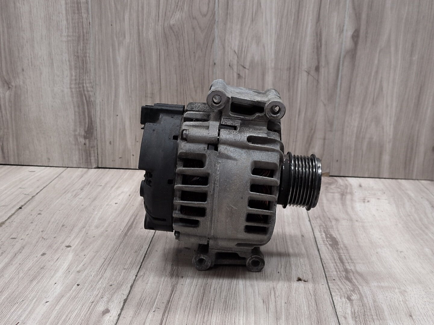 15-18 OEM Audi 8U Q3 CCTA Engine Motor Generator Alternator 06J903023R