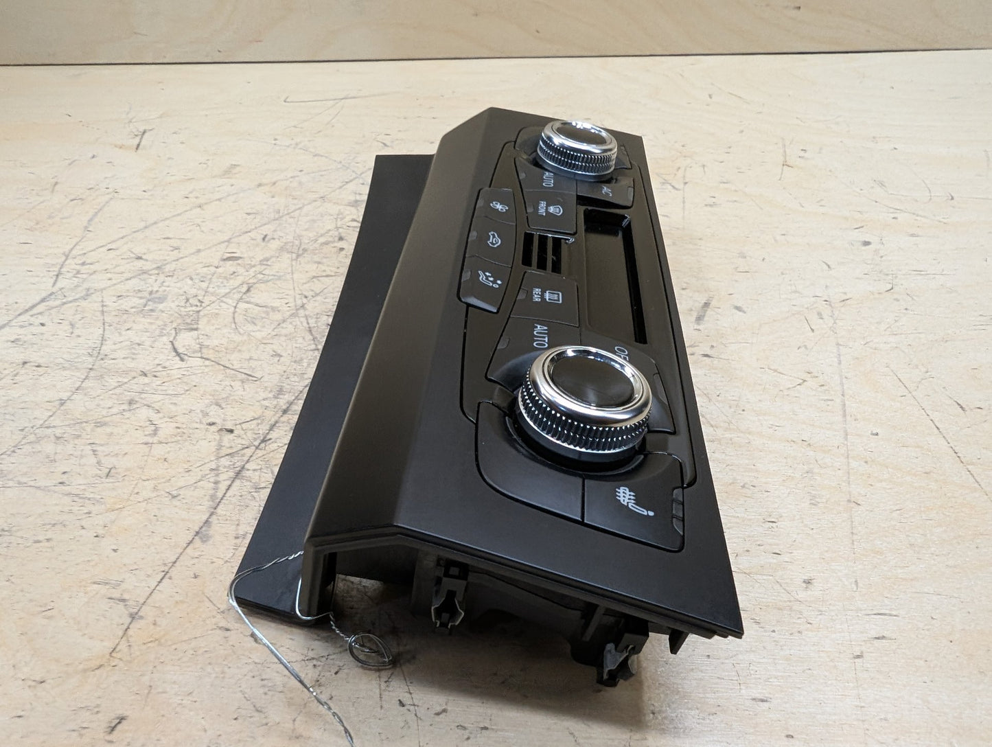 2011-2017 Audi RS5 8T Front AC Heater Climate Control Switch 8K1820043T