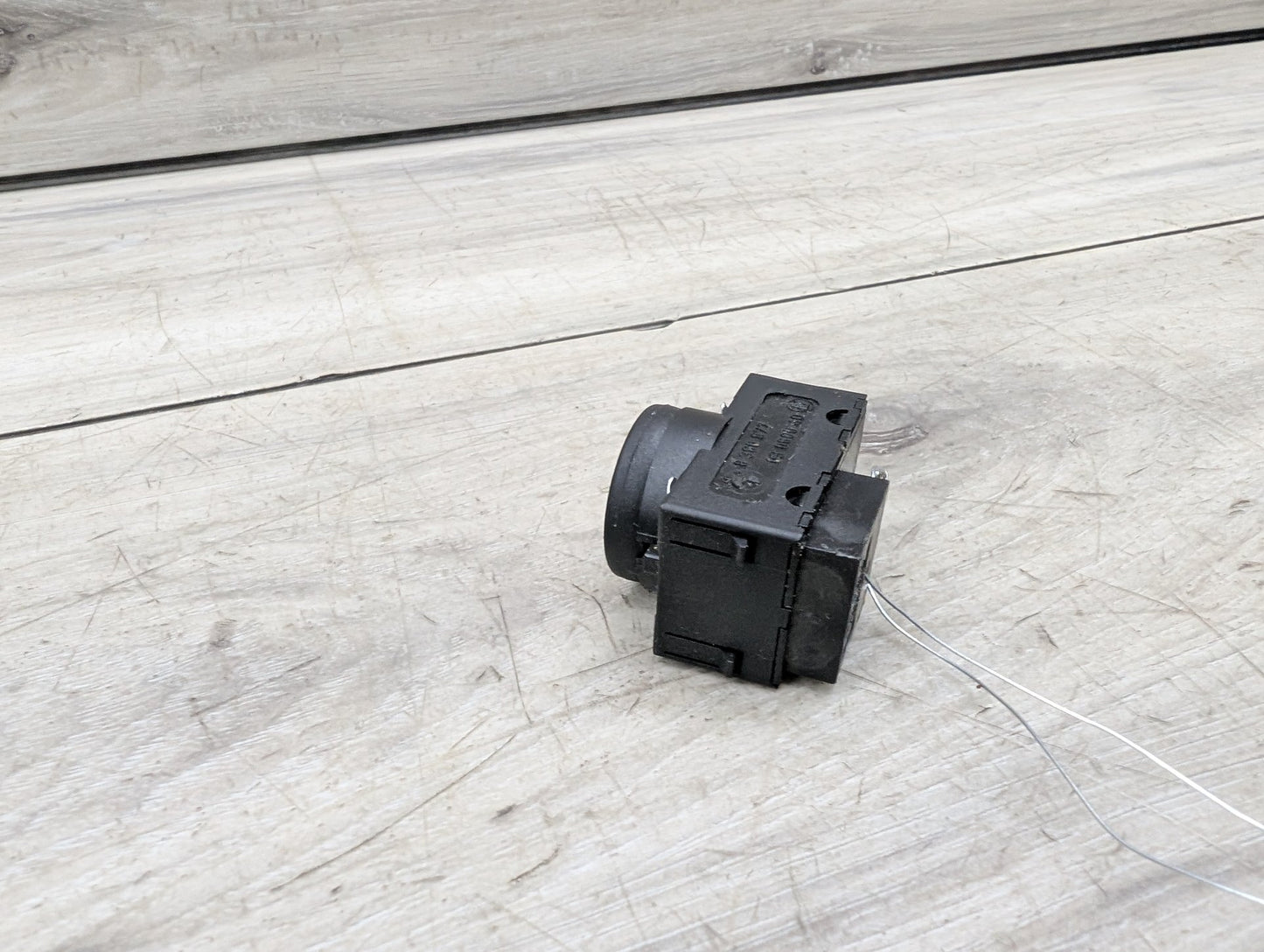 OEM BMW E53 E88 E90 E92 E93 Front Right Passenger Seat Lumbar Support Switch