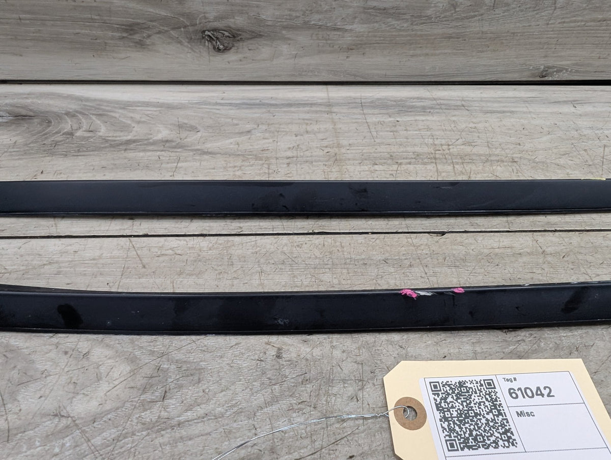 2006-2011 BMW 328i E90 Front Left Right Side Windshield Drip Trim Molding SET 7179253