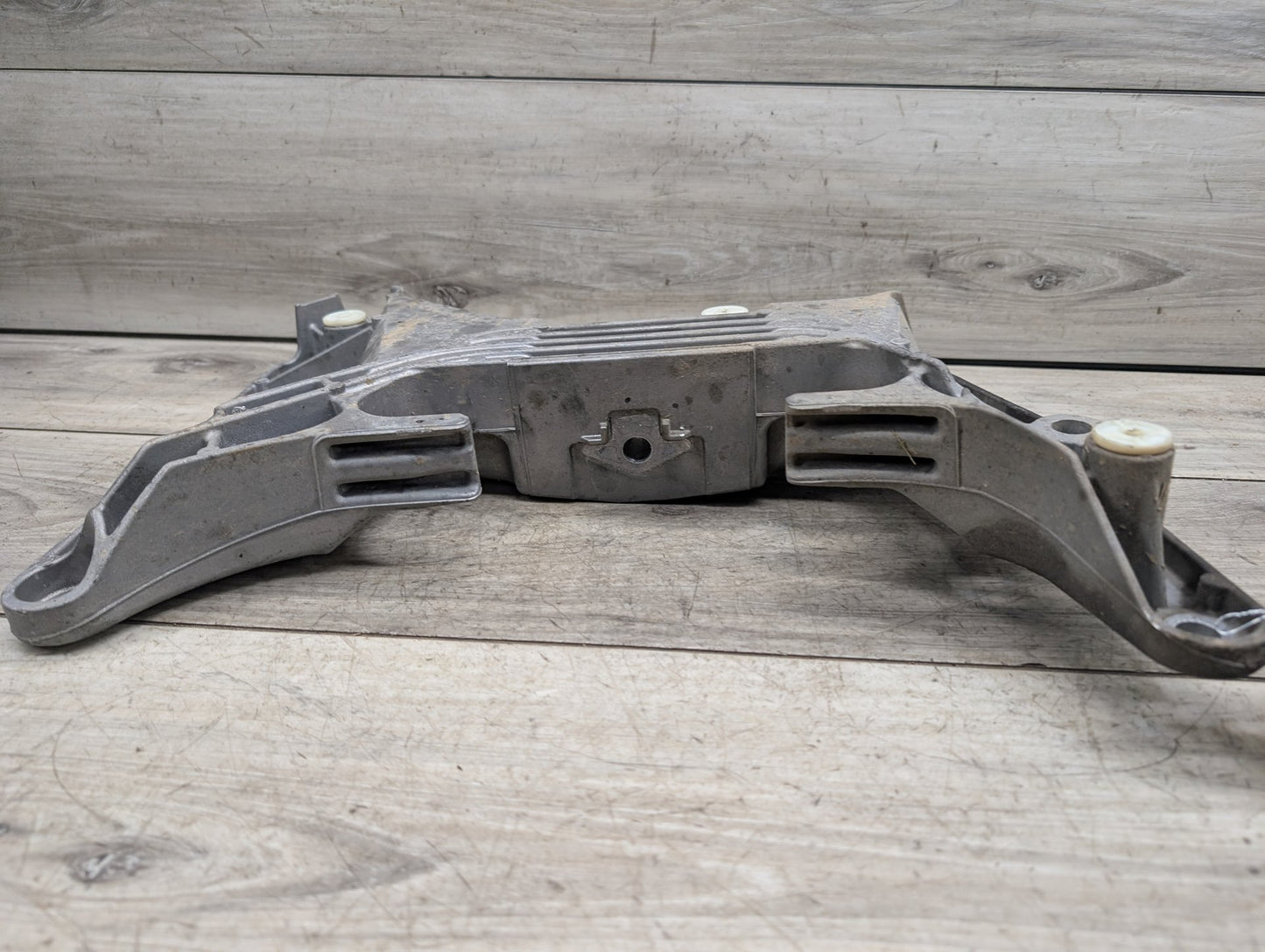 2018 - 2024 BMW X3 G01 Transmission Mount Bracket 9485331 B46B20O1