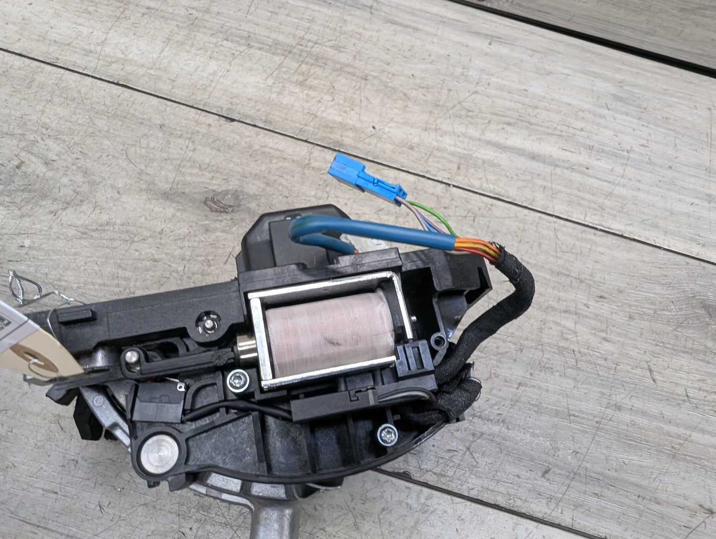2008-2013 BMW 128i E82 Transmission Switch Shifter Assembly 7565573