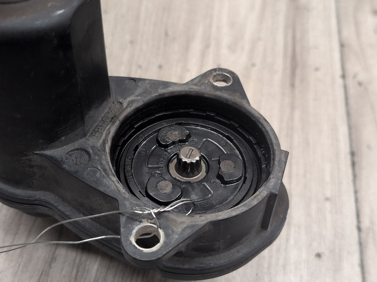 2018-2024 BMW X3 G01 Emergency Brake Actuator 6887383