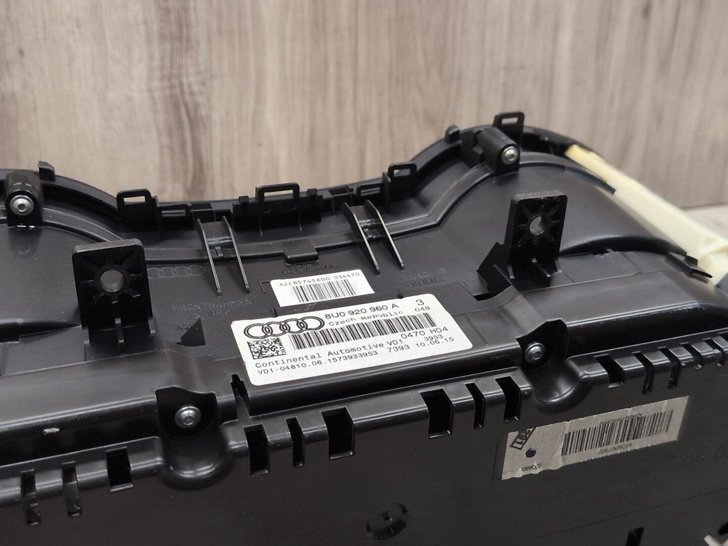 2015-2018 Audi Q3 8U Instrument Speedometer Guage Cluster 8U0920960A