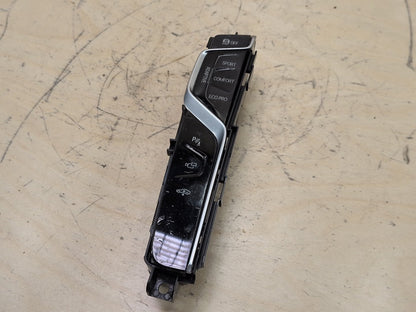 16-19 OEM BMW G11 G12 740 750 70 Center Console Operating Unit Traction Switch