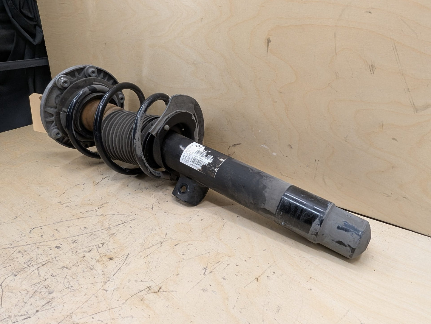 2012-2018 BMW 320i F30 - Front Left or Right Spring Strut Shock Absorber PN: 6791579