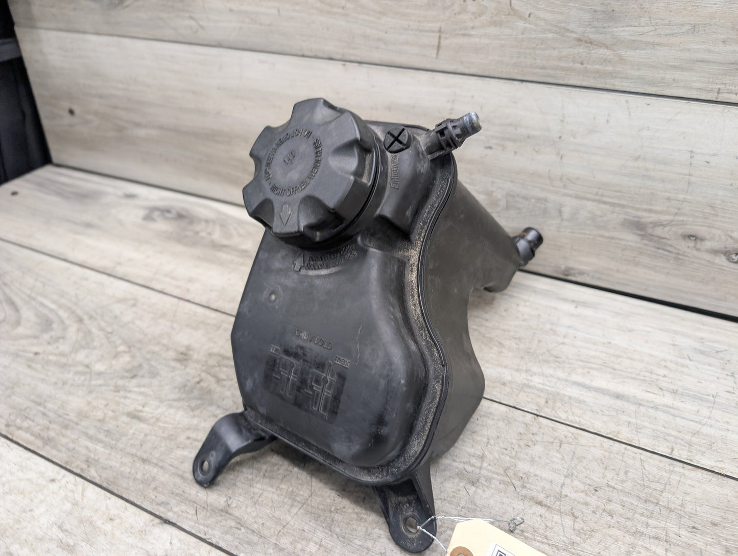 2007-2013 BMW 328i E93 Coolant Expansion Tank Reservoir 7567462