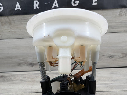 2010 BMW 335i E93- Fuel Pump PN: 6765717