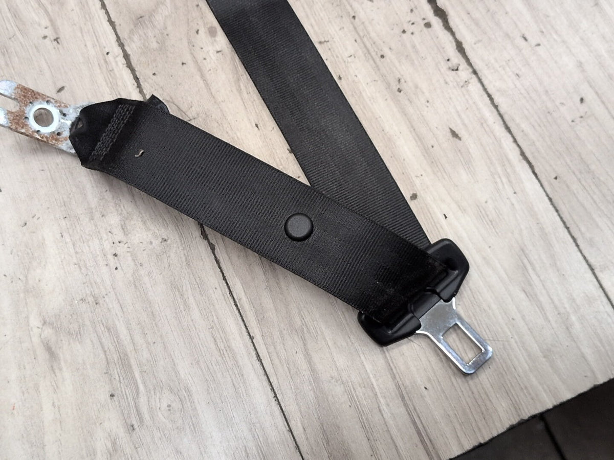 2010-2016 Audi S4 B8 Rear Left or Right Seatbelt Seat Belt Retractor 8T0857805N OEM