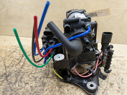 16-22 OEM BMW G11 G12 740 750 M760 Air Suspension Compressor Pump Module Motor