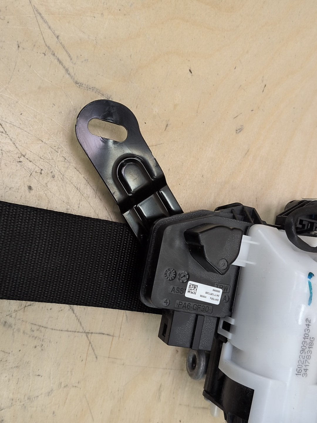 16-22 OEM BMW G11 G12 740 750 M760 Front Left Driver Seat Belt Retractor Black