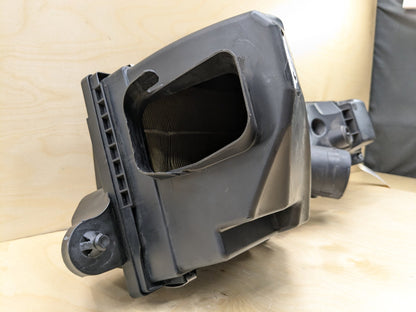 2012-2018 BMW F22 F30 F34 F36 N20 Engine Air Filter Housing Box Assembly 7597589