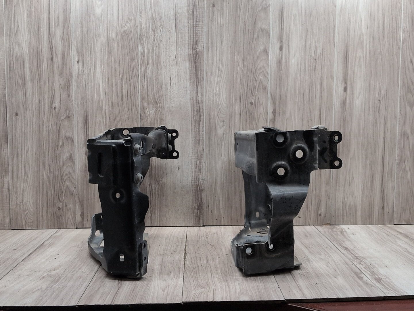 OEM BMW G11 G12 G30 F90 M5 M8 Front Driver Bumper Radiator Support Bracket