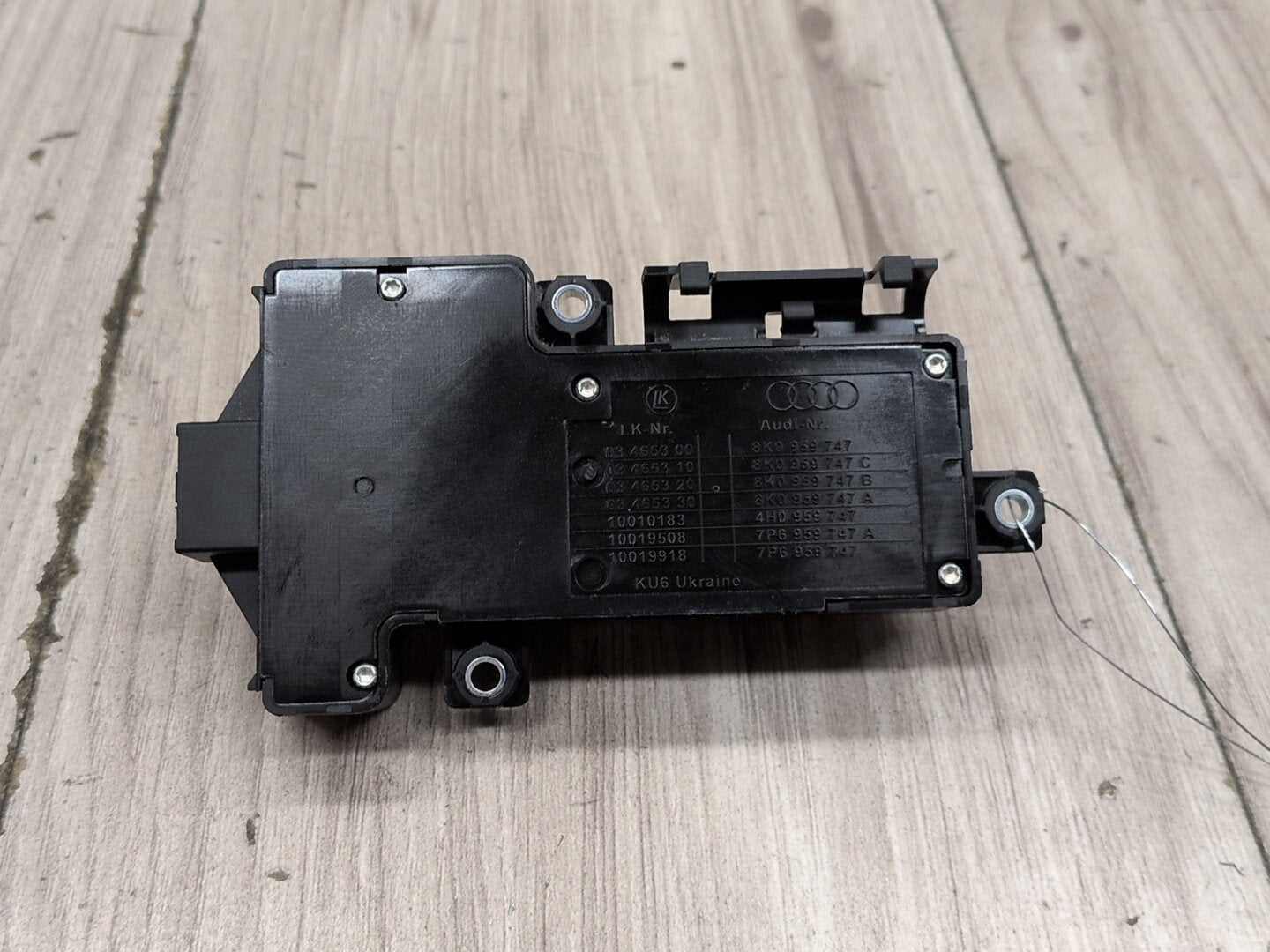 2008 - 2017 Audi S5 8T Front Left Driver Seat Memory Switch 8K0959747