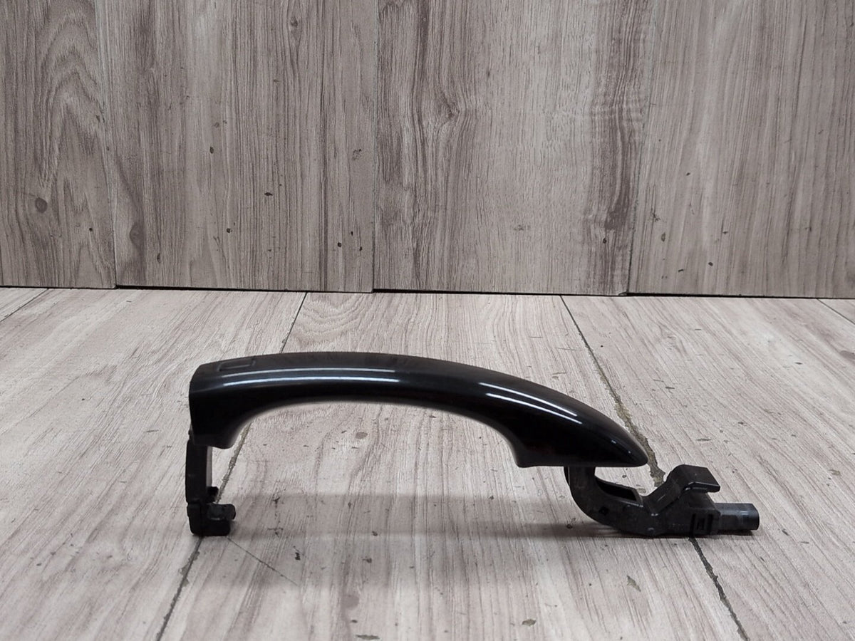 2015-2018 Audi Q3 8U Front or Rear Right Passenger Exterior Door Handle 8T0837205A OEM