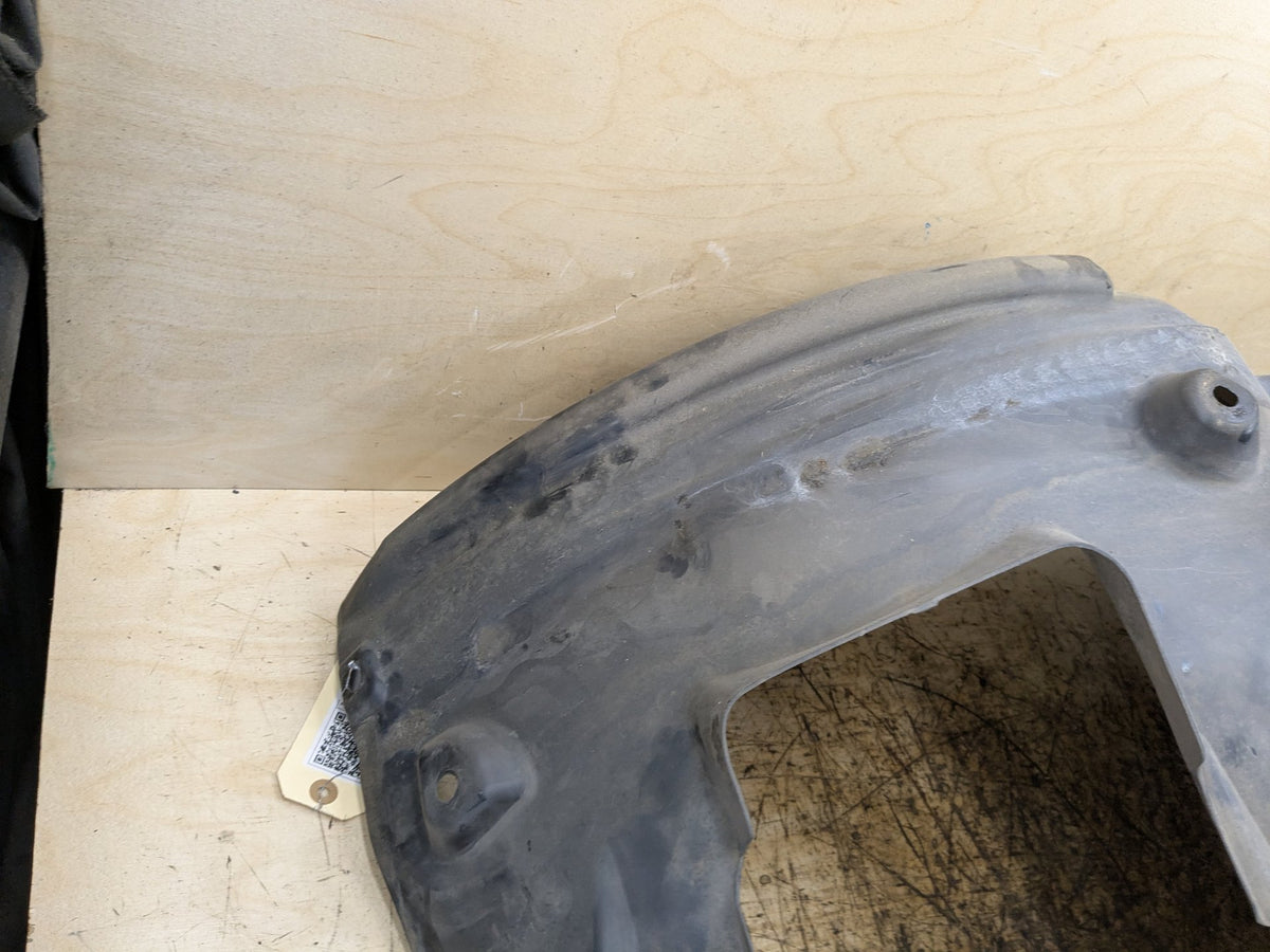 2008-2013 BMW 135i E88 Front Right Passenger Fender Liner Splash Guard 7166244
