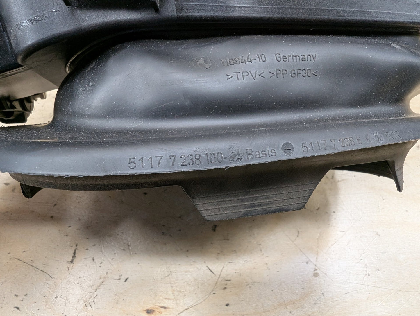 14-20 OEM BMW F32 F82 M4 Gas Fuel Tank Filler Door Cap Lid Cover Assembly